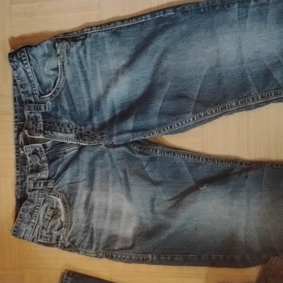 Quicksilver classic denim jeans 30.00 per pair. - Picture 3 of 4